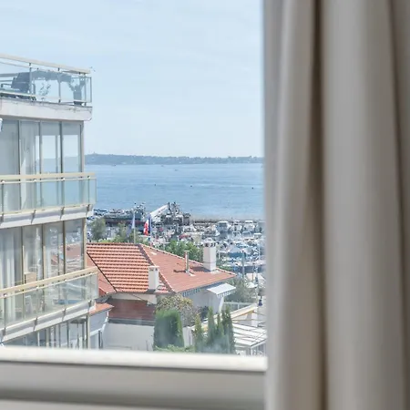 2-br Rooftop In Palm 2-min Walk To Beaches * Cannes