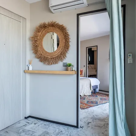 2-br Rooftop In Palm 2-min Walk To Beaches Cannes
