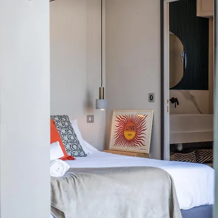 2-br Rooftop In Palm 2-min Walk To Beaches