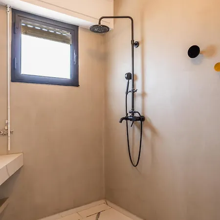 2-br Rooftop In Palm 2-min Walk To Beaches Apartment Cannes