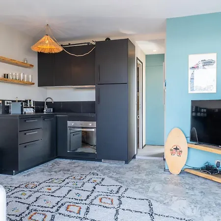 2-br Rooftop In Palm 2-min Walk To Beaches Cannes